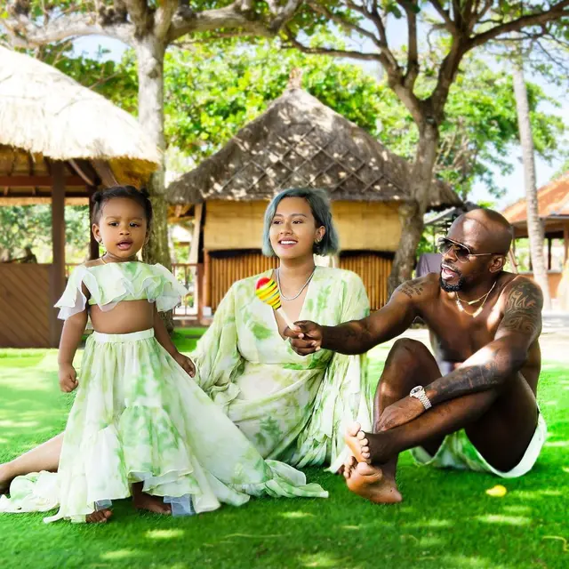 7 Potret Maternity Shoot Kimmy Jayanti Saat Hamil Anak Kedua, Tampil Anggun