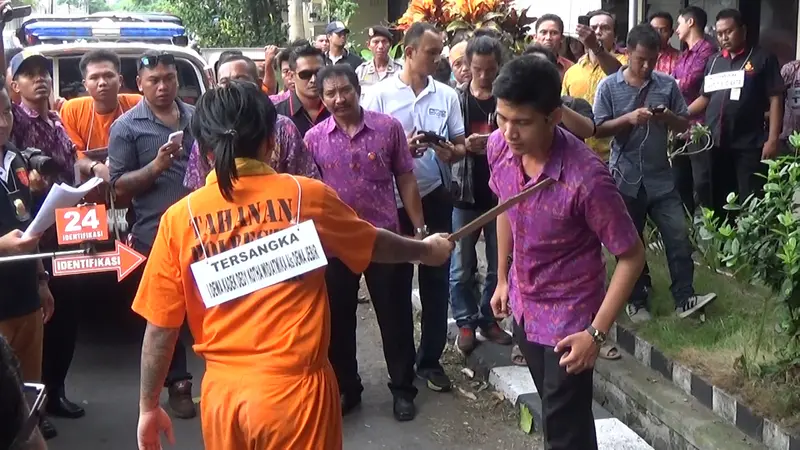 Senda Gurau Tersangka Bentrok Ormas di Bali Saat Rekonstruksi