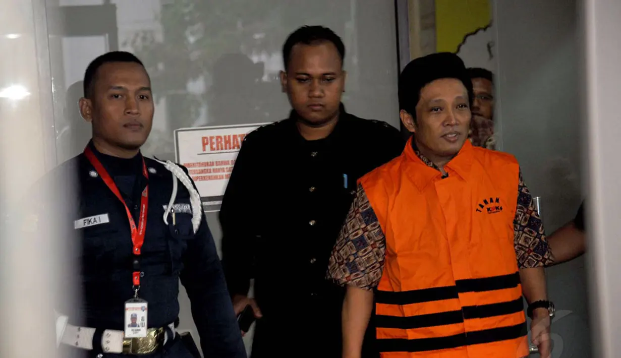 Komisi Pemberantasan Korupsi menetapkan Mahfud Suroso tersangka baru dalam kasus dugaan korupsi proyek Hambalang, (8/8/2014). (Liputan6.com/Miftahul Hayat)