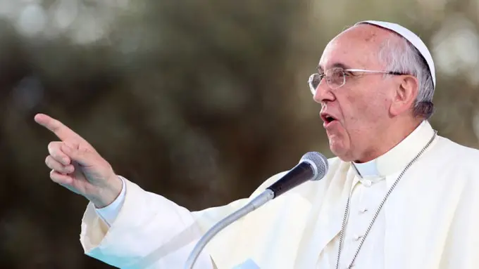 AWESOME! Paus Fransiskus Suruh Mafia Italia Tobat!
