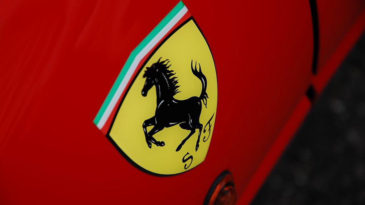 Ferrari Jual Saham ke Publik