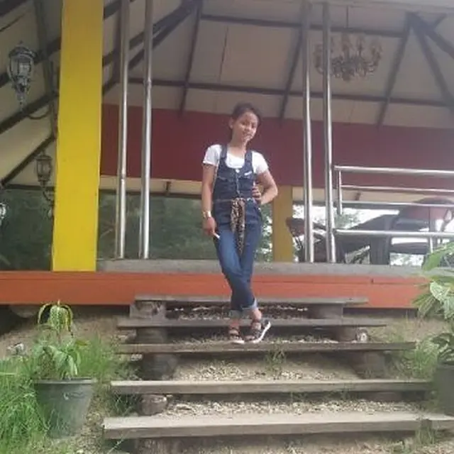 6 Potret Lawas Putri Isnari DA Sebelum Ikut Dangdut Academy, Sosok Sederhana