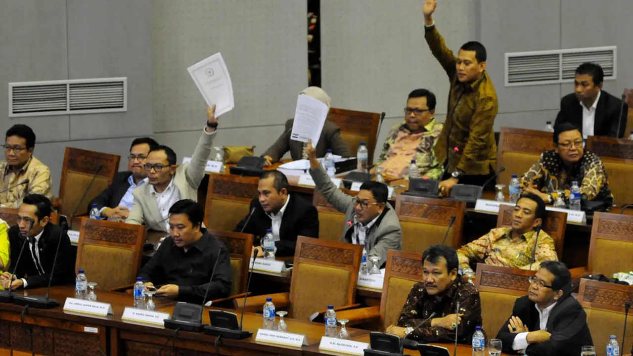 Ricuh, Pimpinan Rapat Paripurna RUU Pilkada 'Dikeroyok'