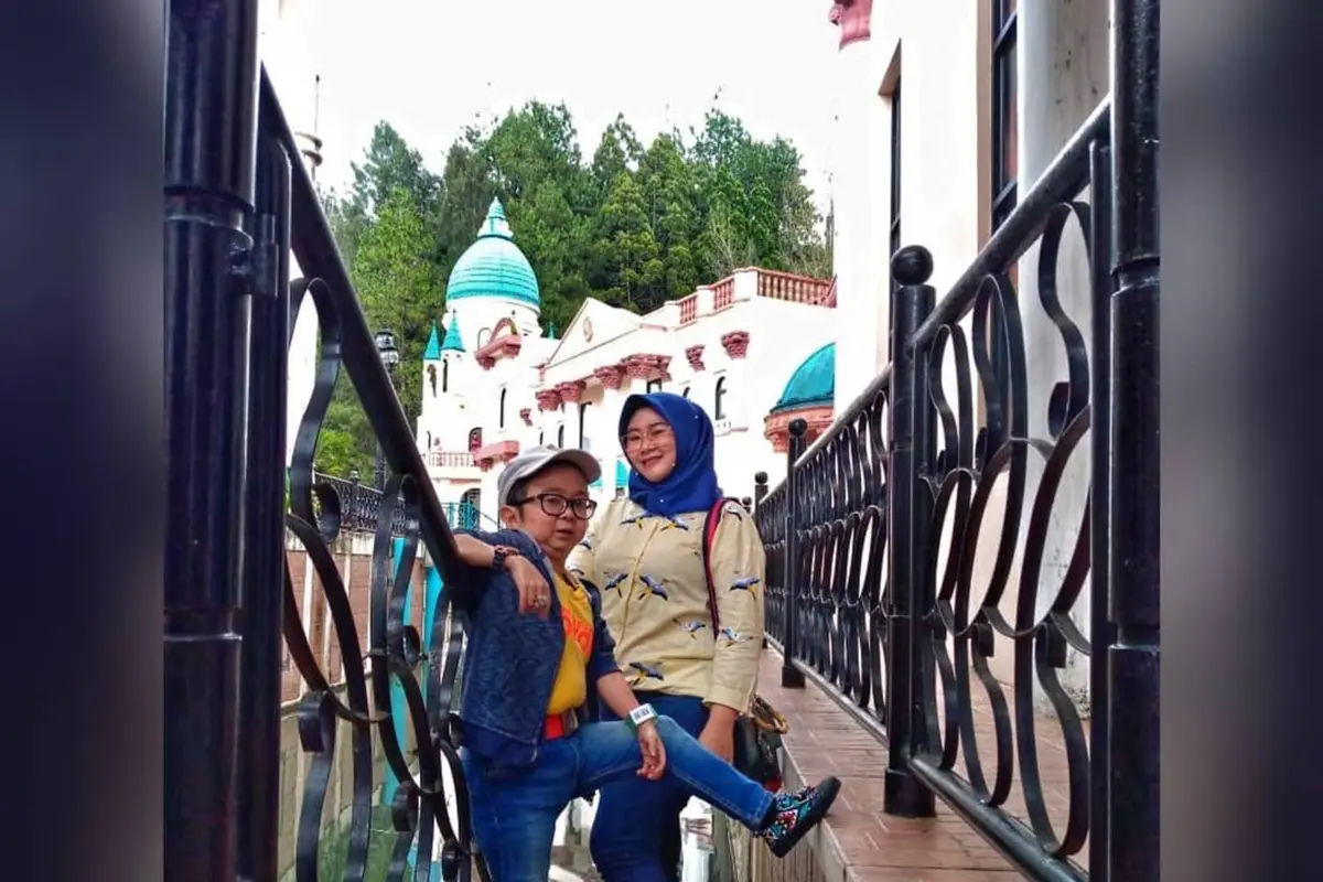 Potret Shelvie Hana Wijaya Istri Daus Mini. (Sumber: Instagram/firdaushelvie91)
