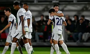 Selebrasi pemain Inter Milan saat melawan Venezia (AFP)