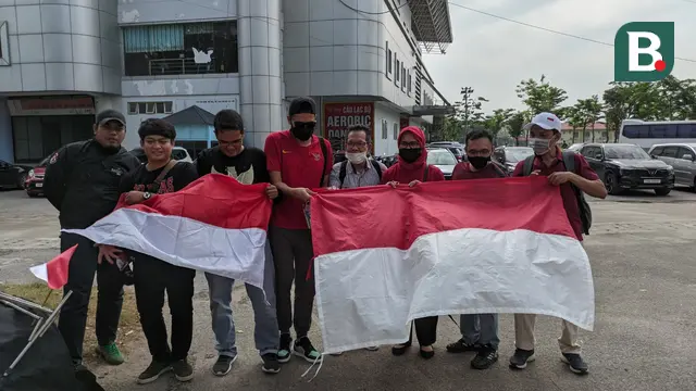 Suporter Timnas Indonesia U-23 di SEA Games 2021