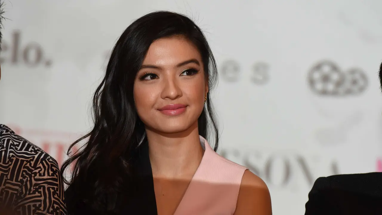 [Bintang] Raline Shah Banyak Belajar Islam di Film SYTD 2