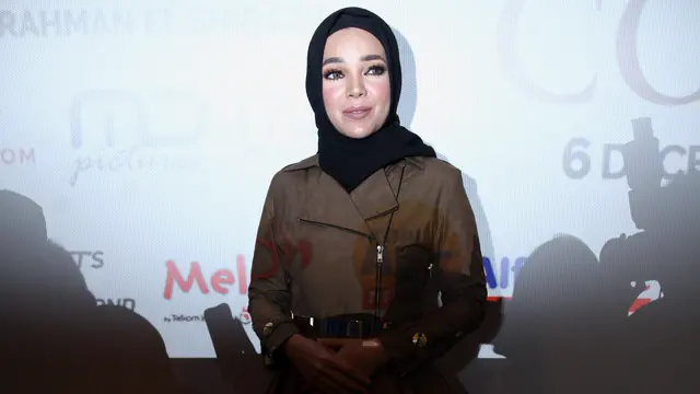 [Bintang] Dewi Sandra