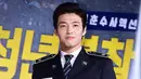 Kang Ha Neul memulai pelatihan dasar wajib militer pada 11 September 2017. Ia akan selesai wamil pada 10 Juni 2019. (foto: soompi.com)