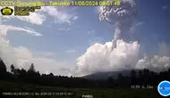Gunung Ibu yang hari ini masih berstatus Awas (Level IV) kembali erupsi pada Selasa (11/6/2024), pukul 09.47 WIT. Gunung di Halmahera Barat, Maluku Utara ini masih berstatus Awas (Level IV). (Liputan6.com/ Dok PVMBG)