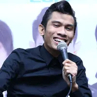 "Dan semoga jadi jalan kalau di Indonesia ada musisi yang bisa main di festival berkelas internasional. Kita coba sebisa mungkin main perfect lah. 99% kalau bisa, karena mewakili Indonesia di sana," tandas Tria. (Galih W. Satria/Bintang.com)