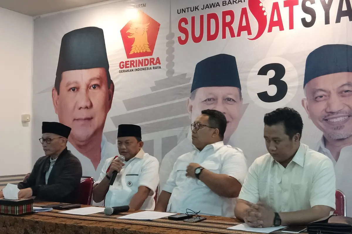 Partai Gerindra melakukan quick count internal Pilkada Jabar 2018. Hasilnya, pasangan Sudrajat-Ahmad Syaikhu (Asyik) unggul. (Liputan6.com/Huyogo Simbolon)