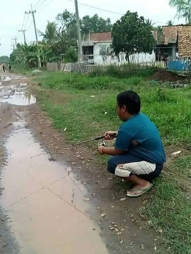Kelakuan Nyeleneh Bapak-Bapak di Jalan Raya, Dijamin Bikin Cekikikan (ist)