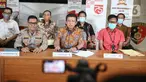 Direktur Tindak Pidana Umum Bareskrim Polri Brigjen Pol Ferdy Sambo (tengah) memberikan keterangan dalam rilis Kasus Kebakaran Kejagung di Bareskrim Mabes Polri, Jakarta, Jumat (13/11/2020). Bareskrim Polri menetapkan tiga tersangka baru kasus kebakaran Gedung Kejagung.  (Liputan6.com/Faizal Fanani)