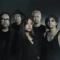 Band Cokelat formasi 2020 dengan vokalis tetap Aiu Ratna. (Foto: @warprocks)