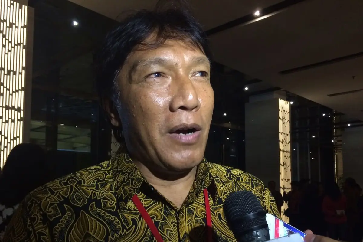 Legenda Persib Bandung, Robby Darwis