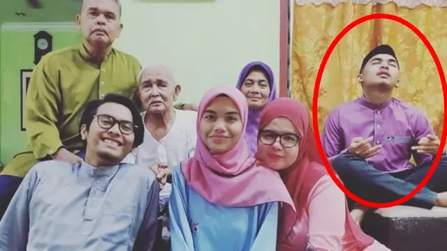 6 Pose Nyeleneh dalam Foto Lebaran Keluarga, Bikin Senyum Sendiri