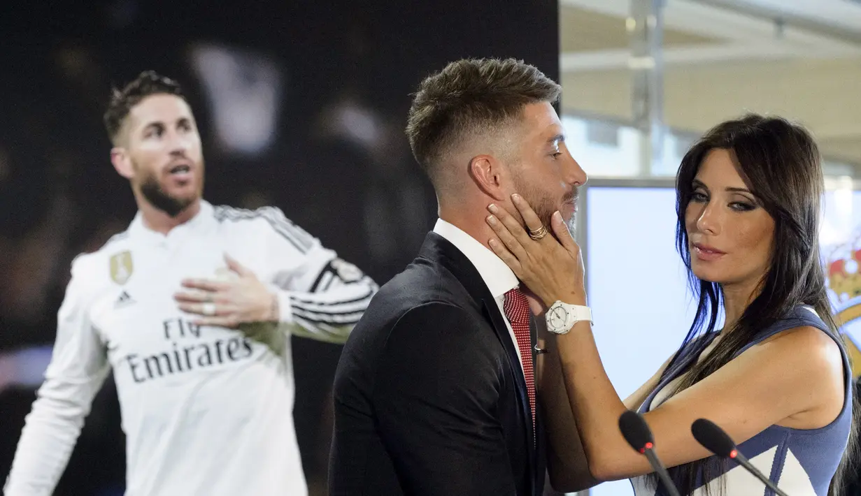 Manchester United ingin memboyong Sergio Ramos pada musim panas lalu. Setan Merah bahkan menawarkan gaji sekitar 15 juta pounds kepada mantan kapten Real Madrid tersebut. (AFP/Dani Pozo)