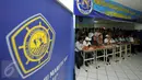 Wakil Ketua Umum PP CAASA, James Slamat Tambunan (tengah) membacakan pernyataan sikap terkait penyanderaan crew TB Brahma 12/BG.Anand 12 di Jakarta, Jumat (1/4/2016). PP CAASA mengecam tindakan brutal kelompok Abu Sayyaf. (Liputan6.com/Helmi Fithriansyah)
