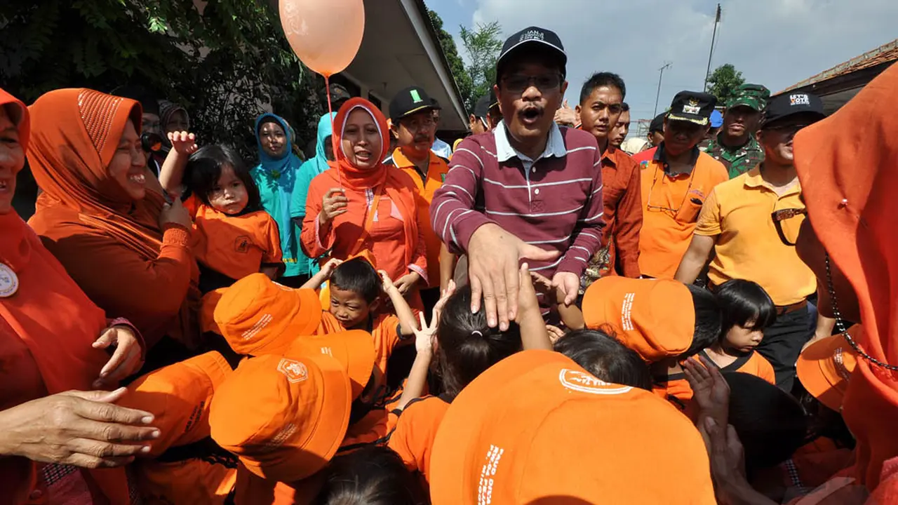 Wagub DKI Djarot Kunjungi TPS Pejaten Timur