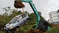 Turap di UIN Imam Bonjol Ambruk, Sejumlah Mobil dan Motor Tertimbun Tanah