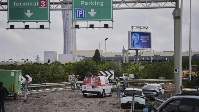 Serangan Houthi ke dekat Bandara Ben Gurion, Israel. (AP/Ohad Zwigenberg)