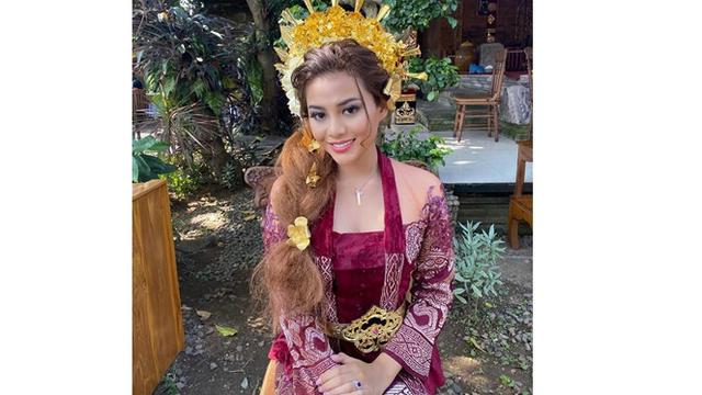 6 Pesona Aurel Hermansyah Pakai Berbagai Baju Adat, Tampil Anggun