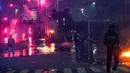Sebelumnya, mahasiswa dari berbagai perguruan tinggi berunjuk rasa di depan gedung MPR, DPR dan DPD, Jakarta, pada Kamis (28/8/2025). (merdeka.com/Arie Basuki)