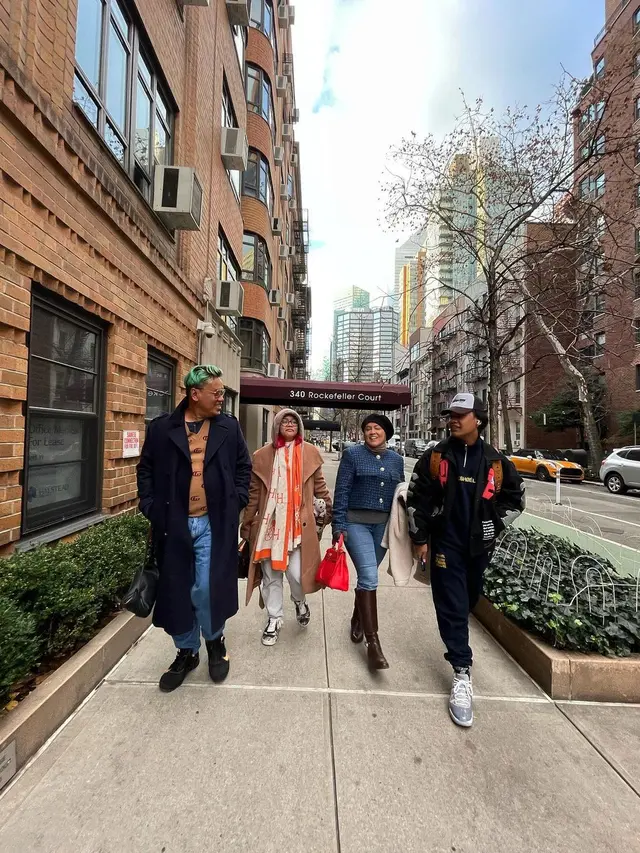 7 Potret Keluarga Uya Kuya Habiskan Libur Akhir Tahun di Amerika, Tampil Stylish