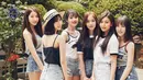 Pada 19 Juli nanti, Gfriend akan merilis mini album yang bertajuk Sunny Summer. Tema dari mini album ini adalah musim panas yang ceria. (Foto: soompi.com)