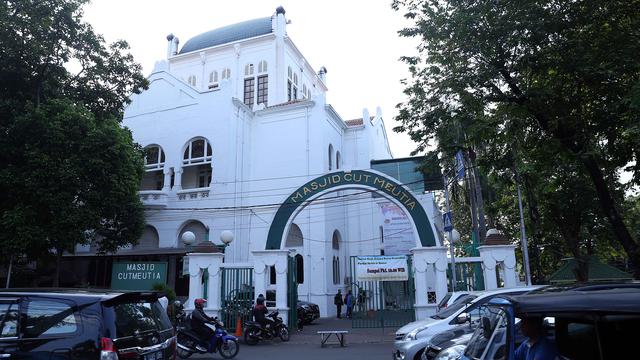 [Bintang] Masjid Cut Meutia