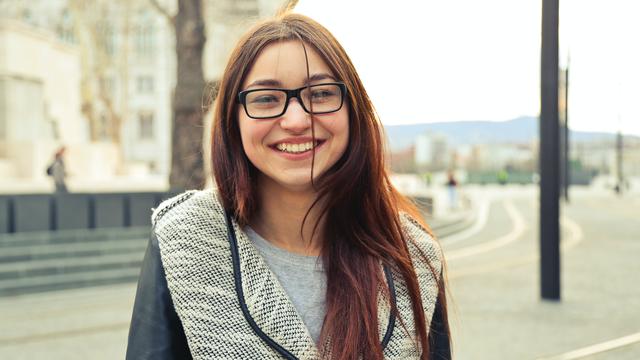 Ilustrasi remaja perempuan