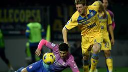 Hujan gol mewarnai laga Frosinone melawan AC Milan. (Filippo MONTEFORTE/AFP)
