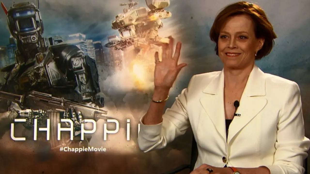 Exclusive Interview Dev Patel on “Chappie”