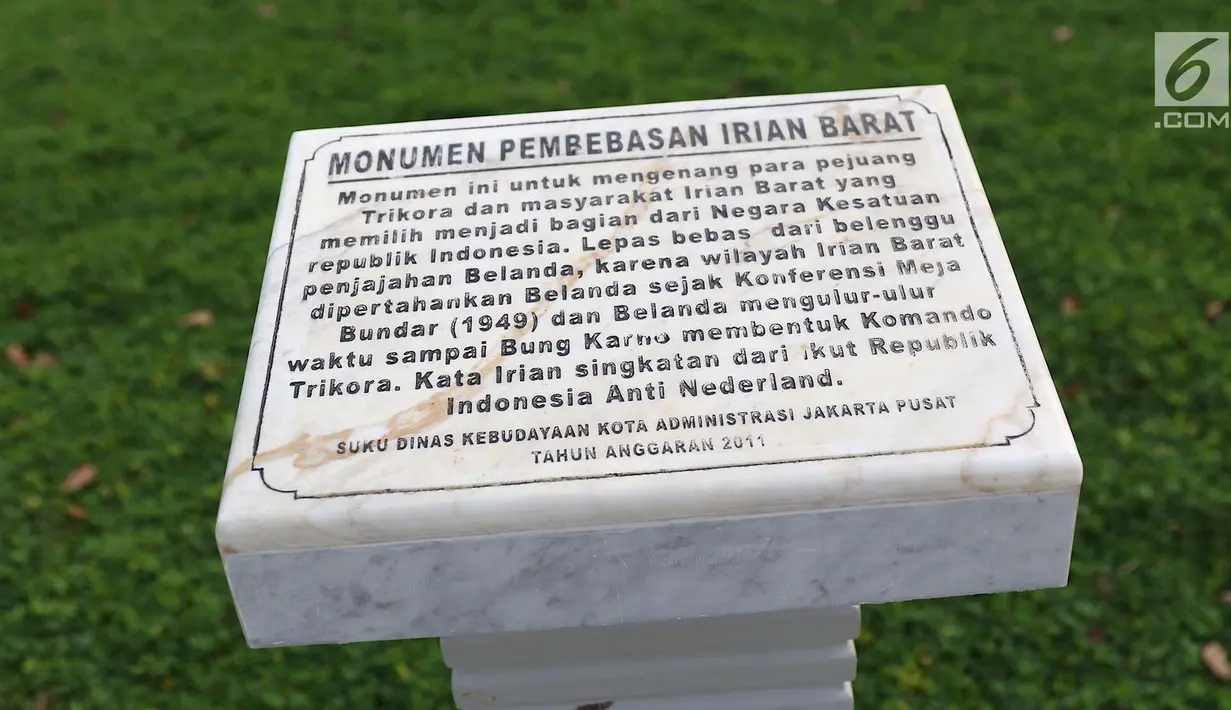 Monumen Pembebasan Irian Barat yang terdapat di Lapangan Banteng, Jakarta, Selasa (3/7). Lapangan Banteng yang direvitalisasi sejak Mei 2017 kini terlihat Instagramable. (Liputan6.com/Immanuel Antonius)