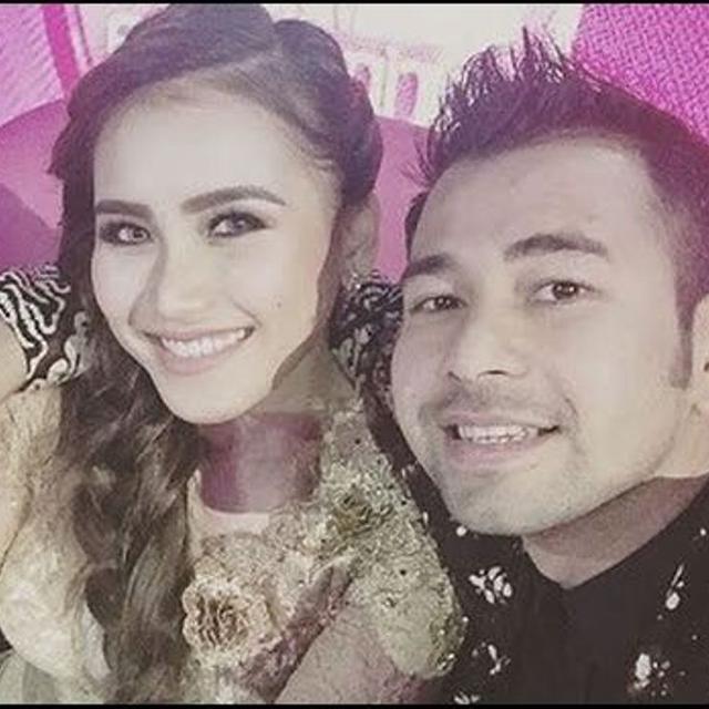 Menelisik Perpisahan Ayu Ting Ting Dan Raffi Ahmad Di Program Tv News Entertainment Fimela Com