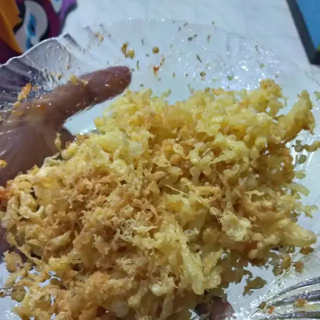 6 Potret Telur Dadar Nyeleneh Ini Bikin Senyum, Penampakannya Tak Biasa