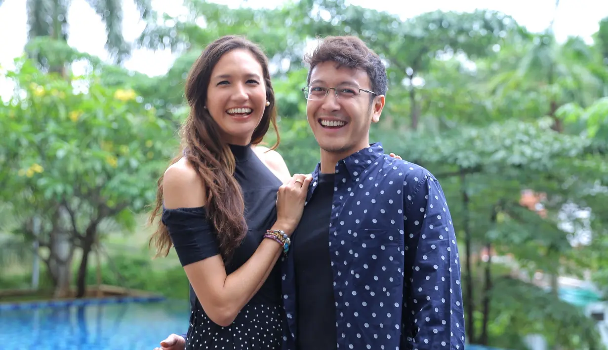 Nadine Chandrawinata dan Dimas Anggara