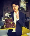 Selain tampan, Sehun EXO punya hati yang sangat baik. Ia pernah menjadi sukarelawan di penampungan Red Cross Youth untuk membantu anak-anak difabel. (Foto: instagram.com/oohsehun)