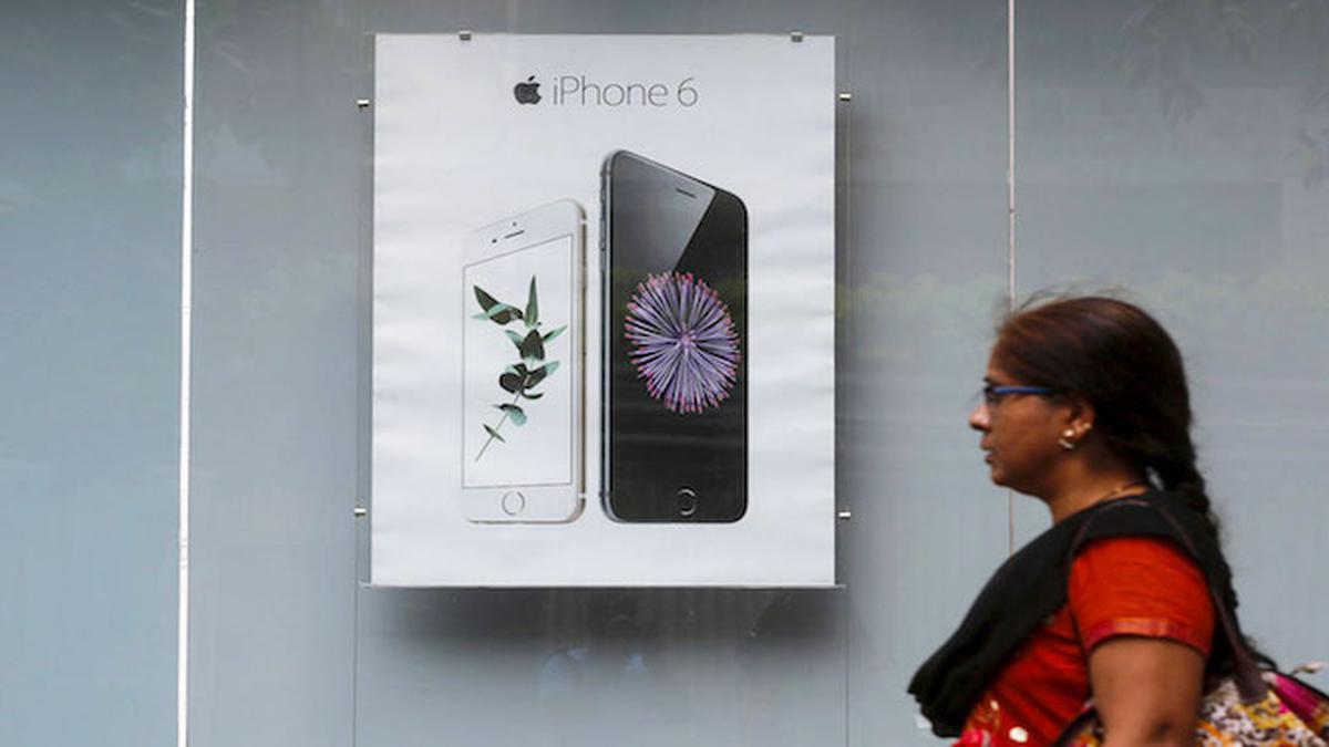 Apple Pindahkan Produksi iPhone 17 ke India, Pertama Kali Tak Lagi dari China