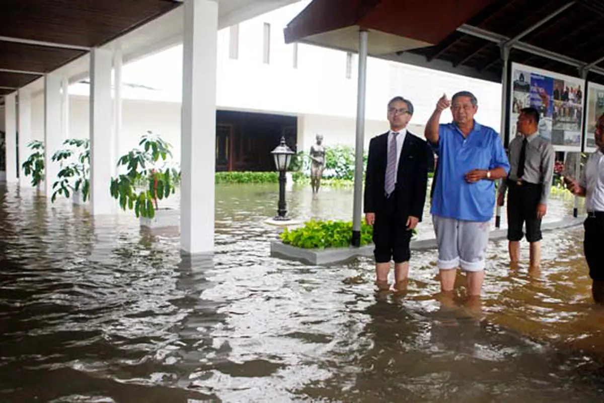 istana-banjir-131112b.jpg