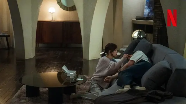 The Trunk - Seo Hyun Jin dan Gong Yoo