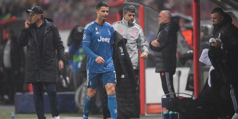 Wajah Kesal Cristiano Ronaldo Saat Ditarik Keluar Lapangan