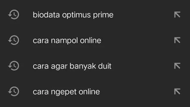 6 Riwayat Pencarian Adik di YouTube Ini Absurd, Bikin Geleng Kepala