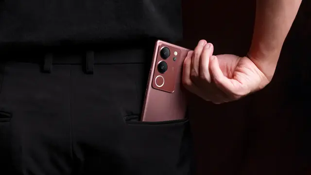 vivo V29.