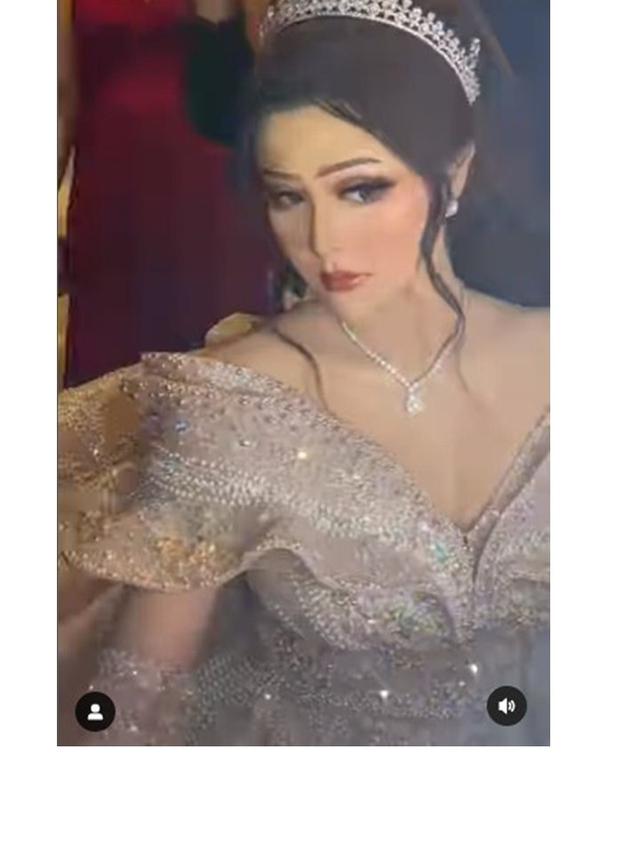 6 Potret Detail Penampilan Bella Bonita Istri Denny Caknan saat Resepsi, Jadi Sorotan