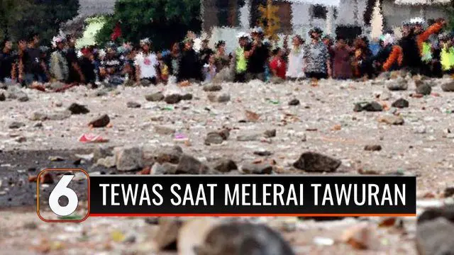 Terjadi tawuran dua kelompok warga di Johar Baru, Jakarta Pusat sehari menjelang HUT RI-76. Ironisnya, satu warga yang berupaya melerai tewas usai dianiaya oleh pelaku tawuran dengan senjata tajam.