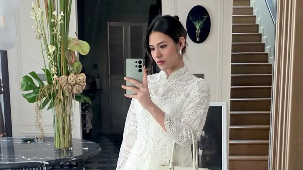 Raisa Rayakan Lebaran Tanpa Ibunda dan Hamish Daud. [@raisa6690]