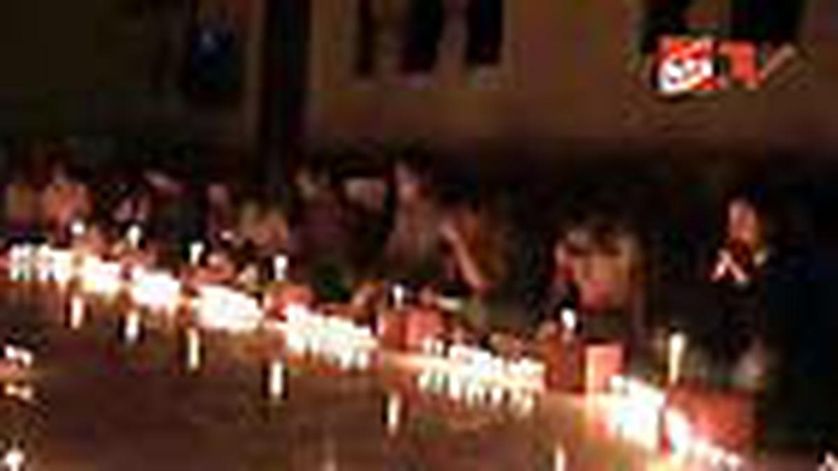 Lilin dan Doa untuk Korban Bencana Video