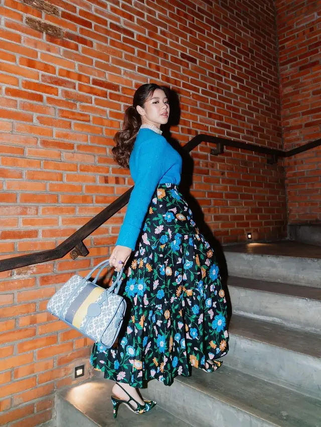 Tiara Andini dalam outfit cerah (Instagram/tiaraandini)
